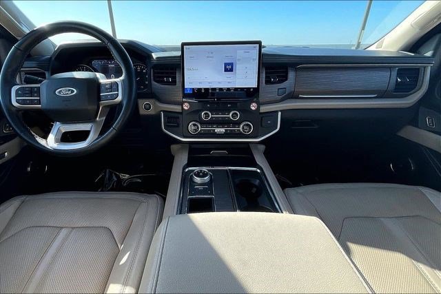 Used 2024 Ford Expedition Max Limited image 19