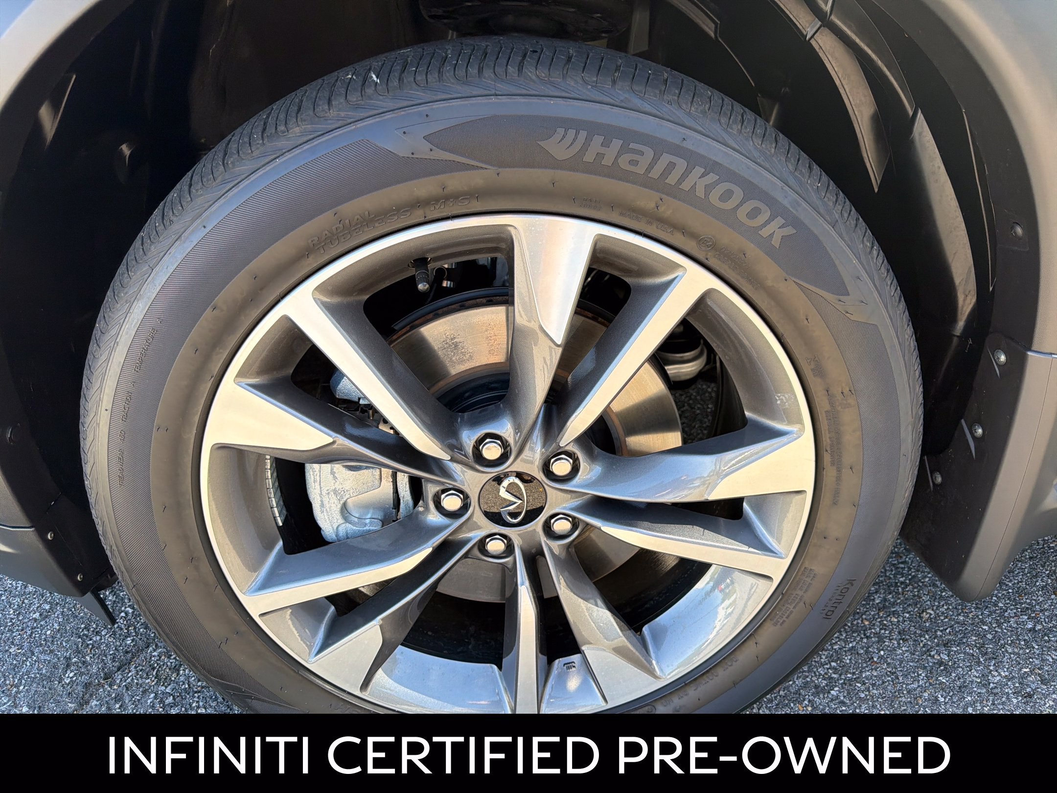 Certified 2025 INFINITI QX60 Luxe w/ Vision Package AWD/4WD image 16