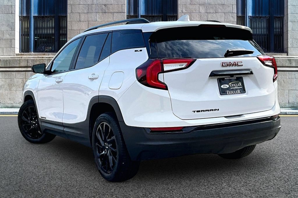 Used 2024 GMC Terrain SLE w/ Elevation Edition FWD image 10