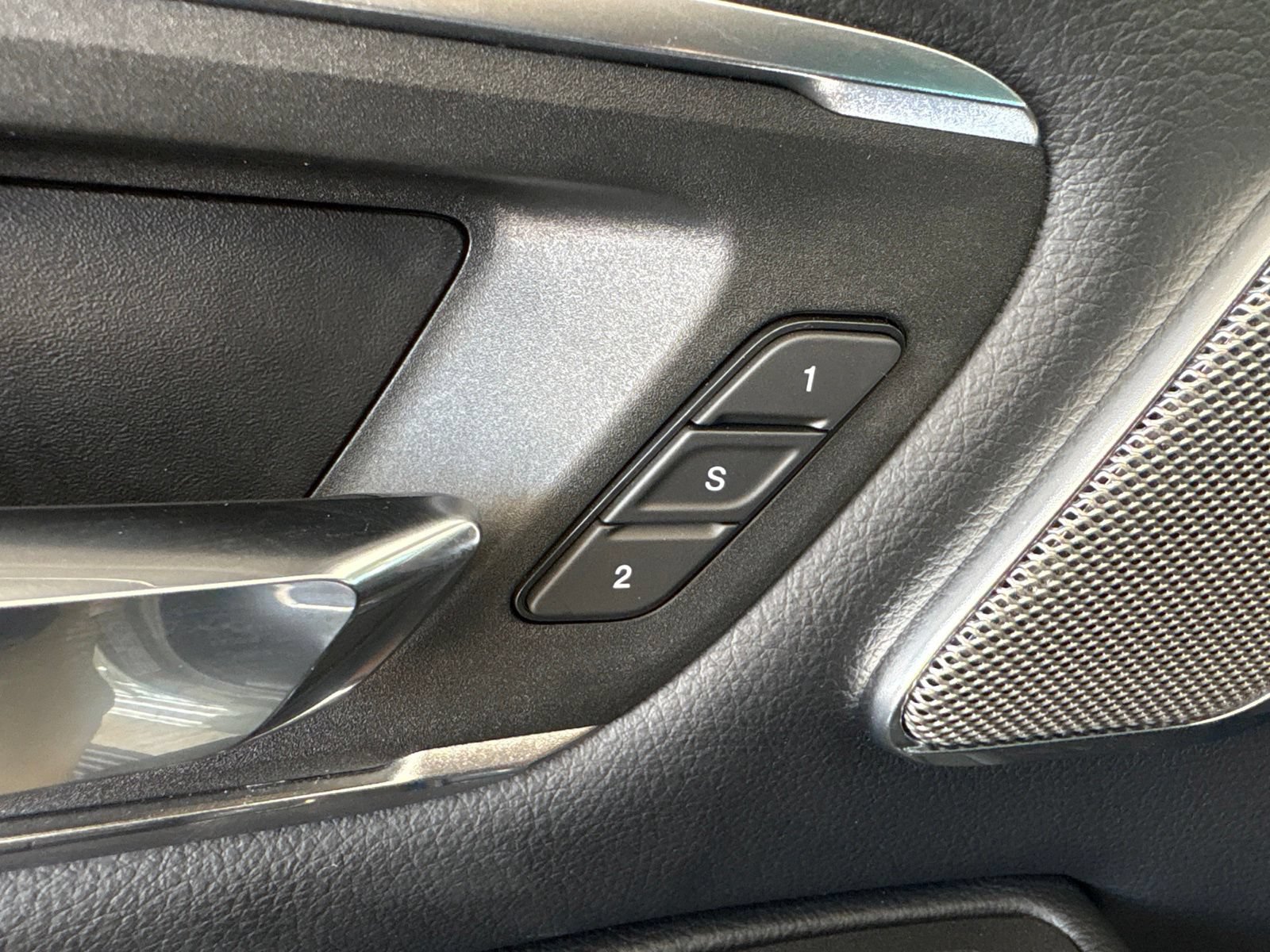 Used 2026 RAM 1500 Laramie w/ Night Edition AWD/4WD image 14