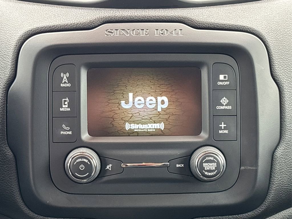 Used 2015 Jeep Renegade Latitude w/ Popular Equipment Group AWD/4WD image 19