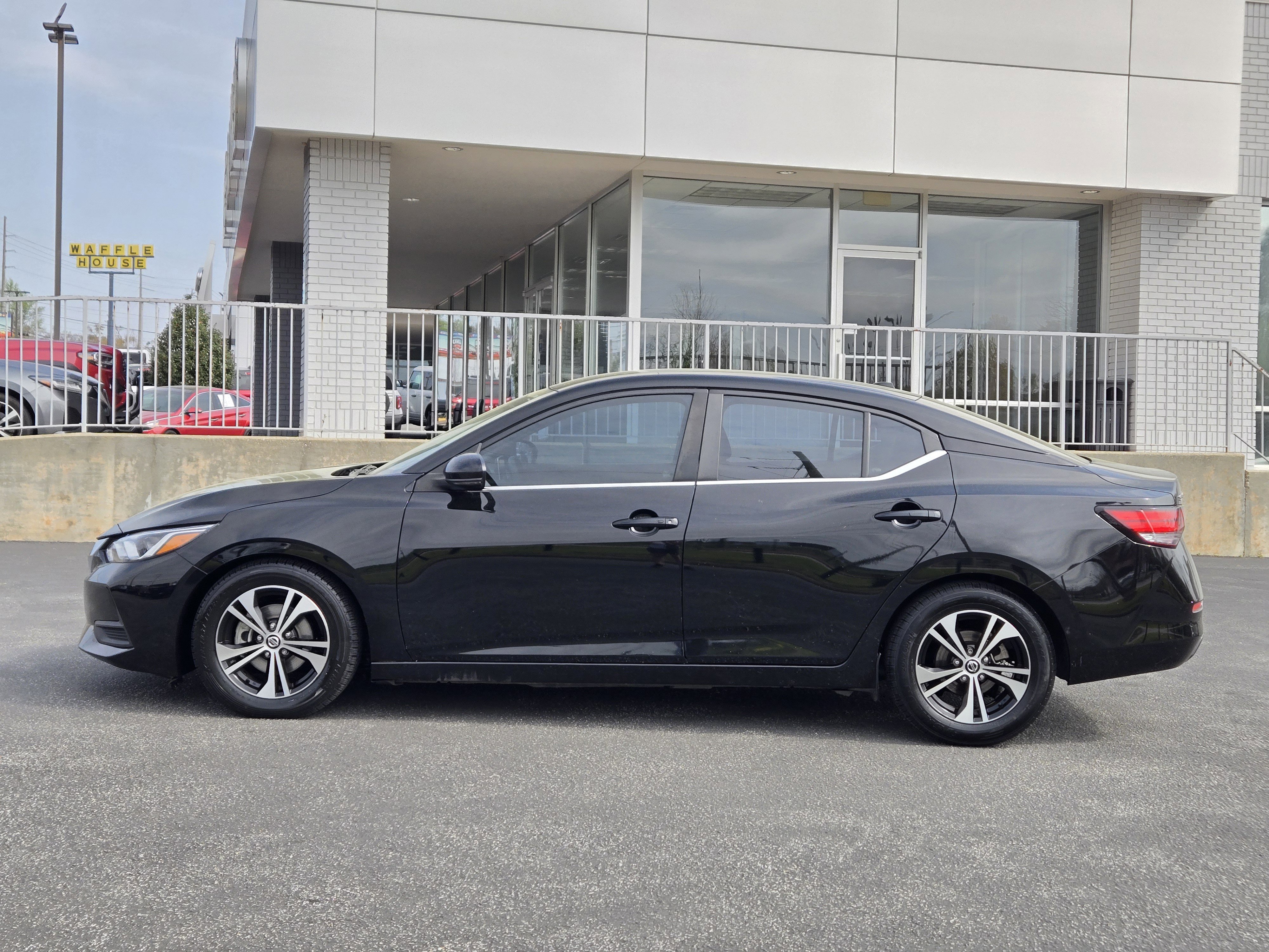 Used 2020 Nissan Sentra SV image 12