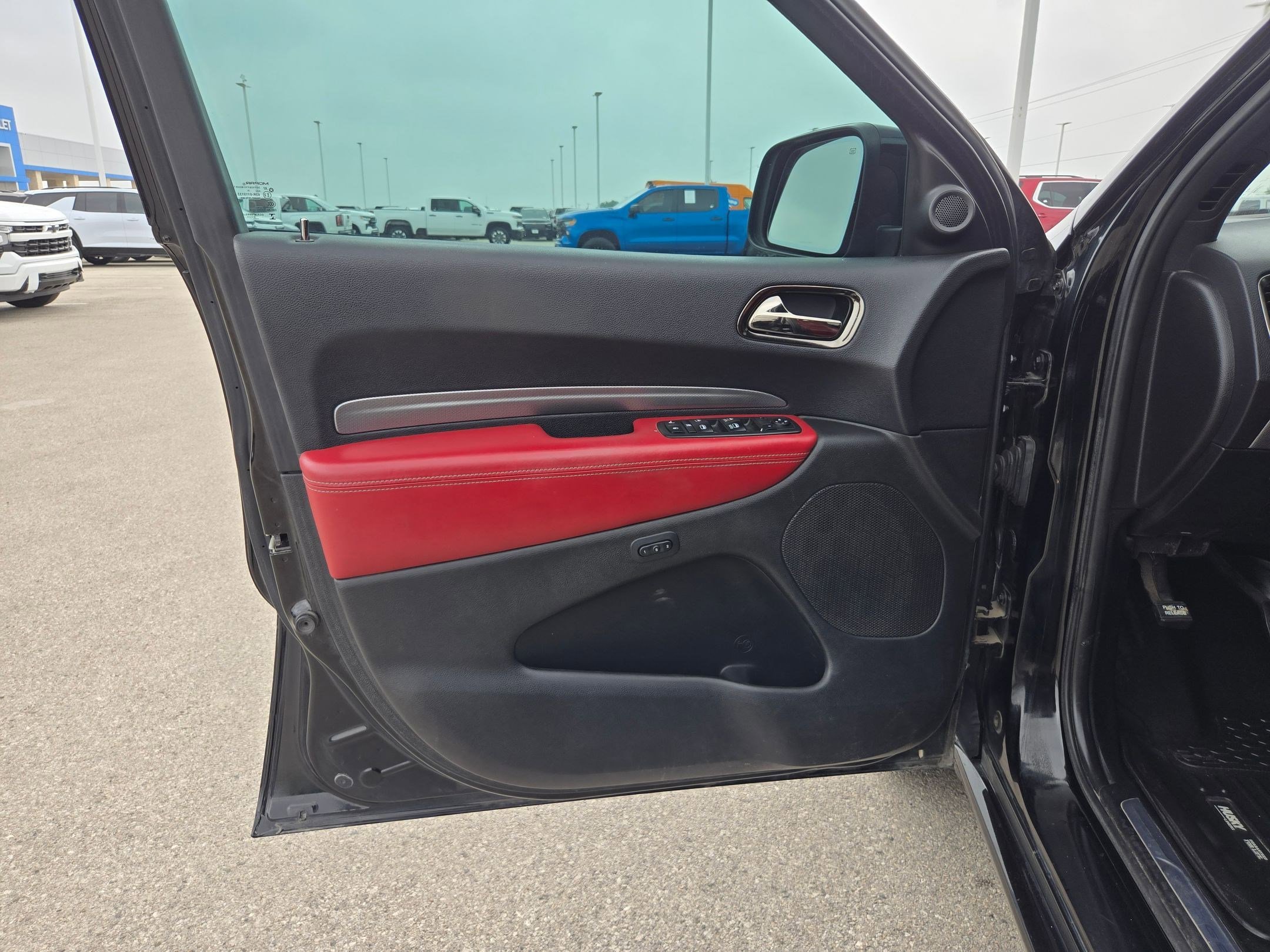 Used 2020 Dodge Durango R/T w/ Blacktop Package RWD image 12