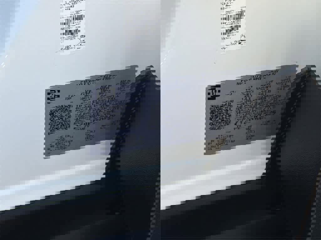 Used 2025 Chevrolet Trax RS w/ Sunroof Package image 9