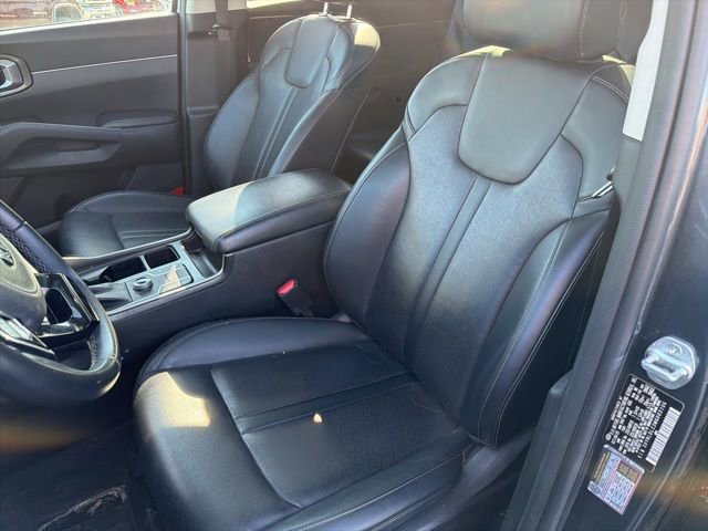 Used 2021 Kia Sorento S w/ Panoramic Sunroof Package image 21