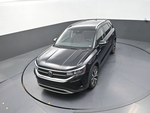Used 2024 Volkswagen Taos SE FWD image 24