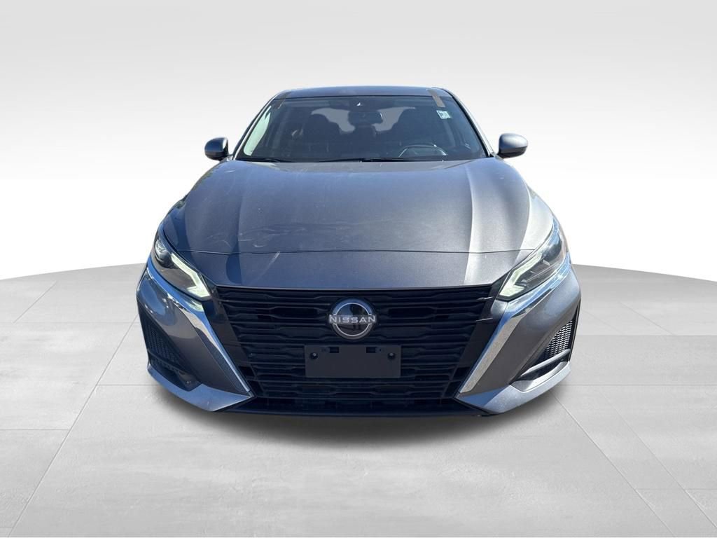 Used 2023 Nissan Altima 2.5 S image 2