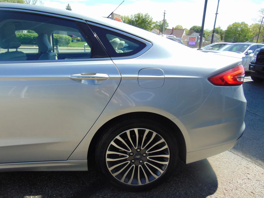Used 2018 Ford Fusion Titanium FWD image 13