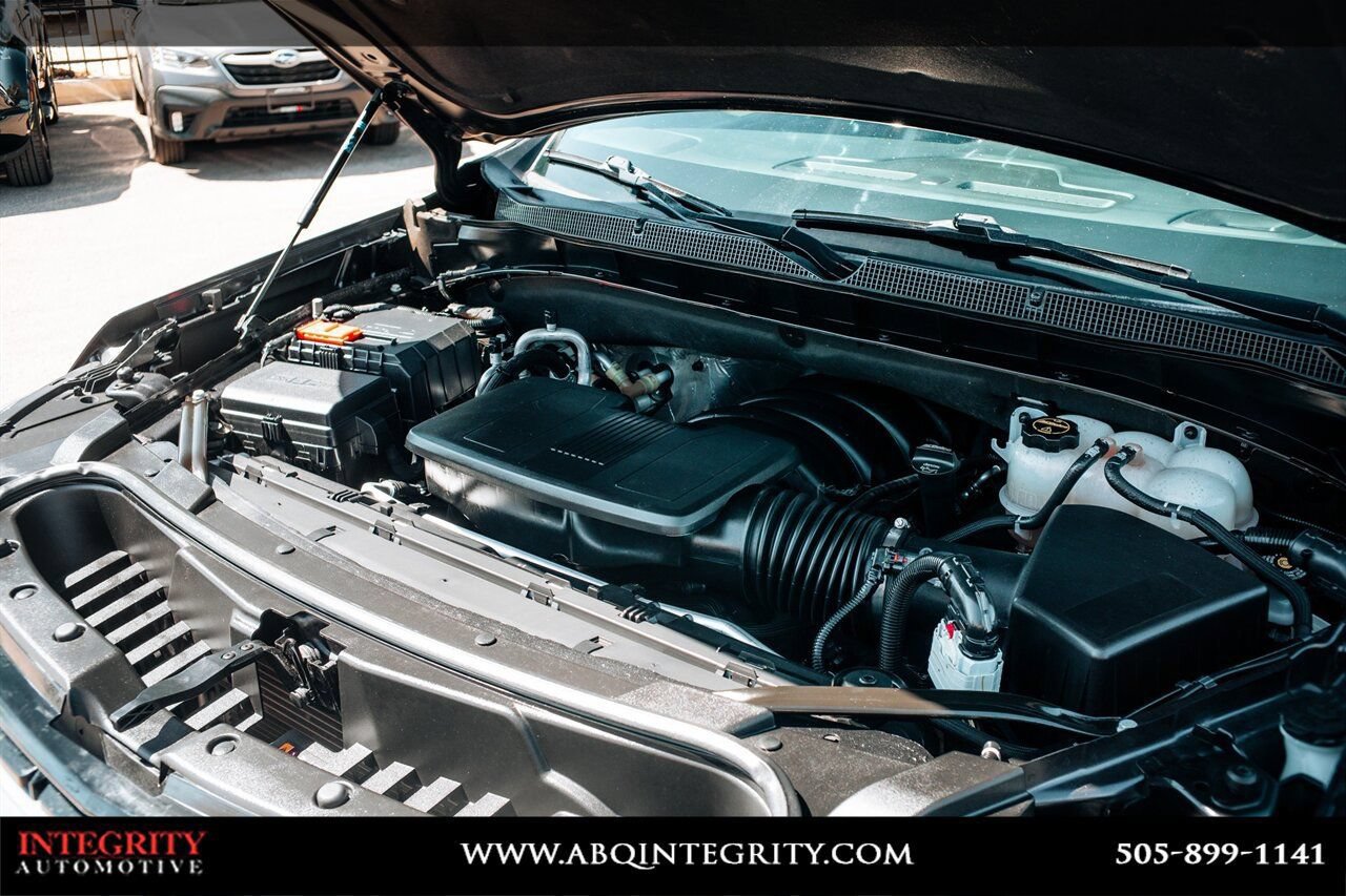 Used 2024 Chevrolet Suburban LT RWD image 54