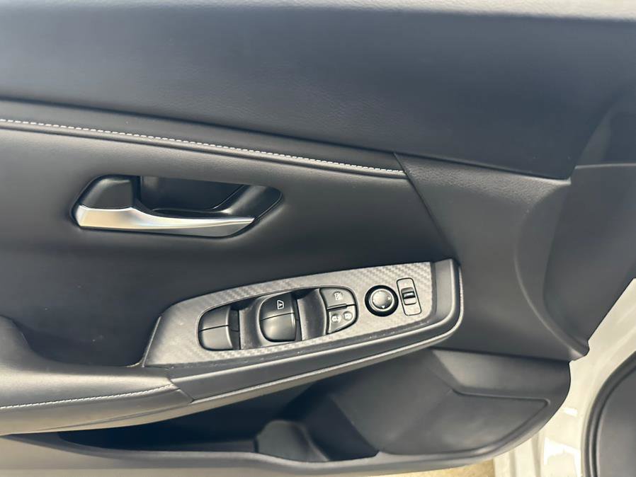 Used 2024 Nissan Sentra SV FWD image 20