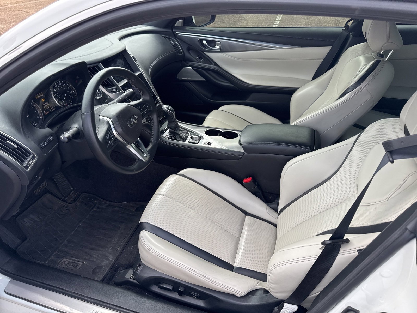 Used 2022 INFINITI Q60 3.0t Luxe w/ Cargo Package image 12