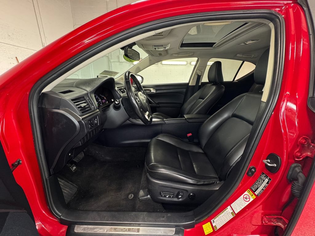 Used 2014 Lexus CT 200h FWD image 12