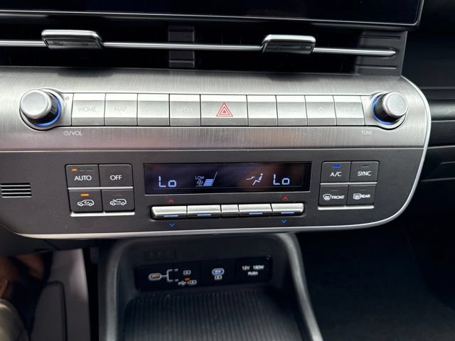 Used 2025 Hyundai Kona SEL AWD/4WD image 38