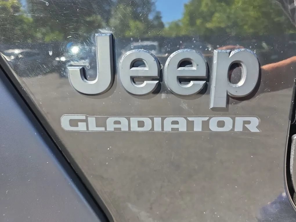 Used 2020 Jeep Gladiator Sport w/ Quick Order Package 24S AWD/4WD image 17