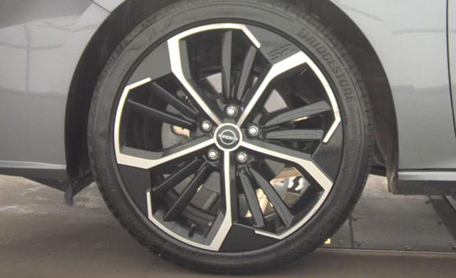Used 2023 Nissan Altima 2.5 SR AWD/4WD image 8