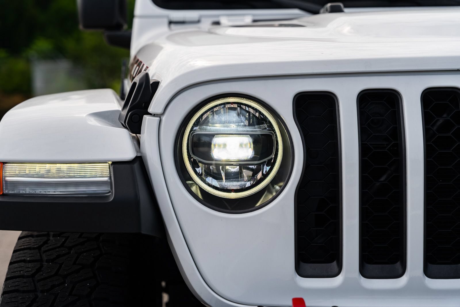 Used 2022 Jeep Gladiator Rubicon w/ LED Lighting Group AWD/4WD image 11