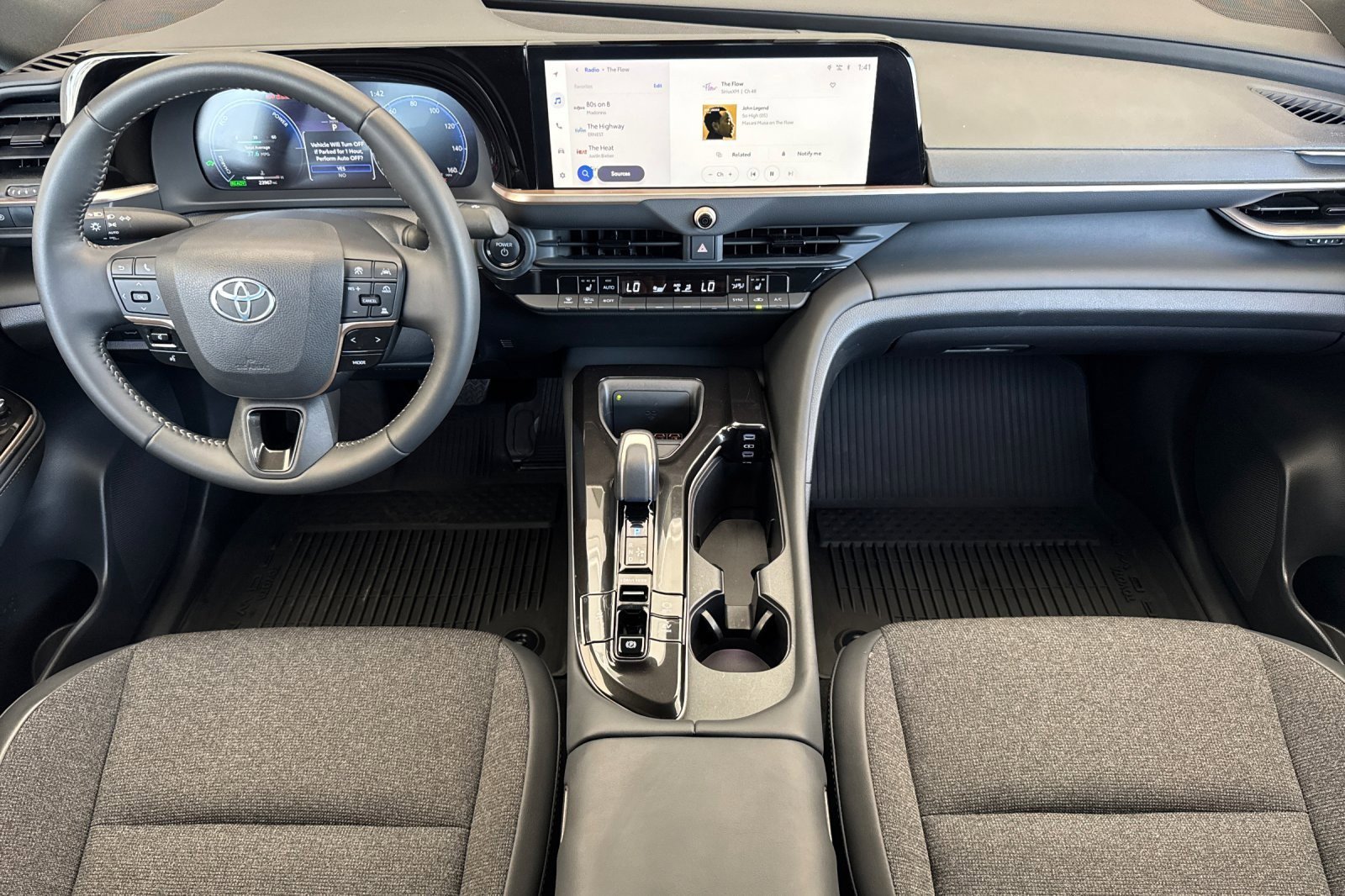 Certified 2024 Toyota Crown AWD/4WD image 12