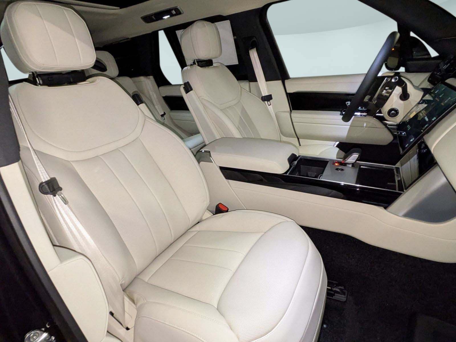 New 2026 Land Rover Range Rover SE AWD/4WD image 30