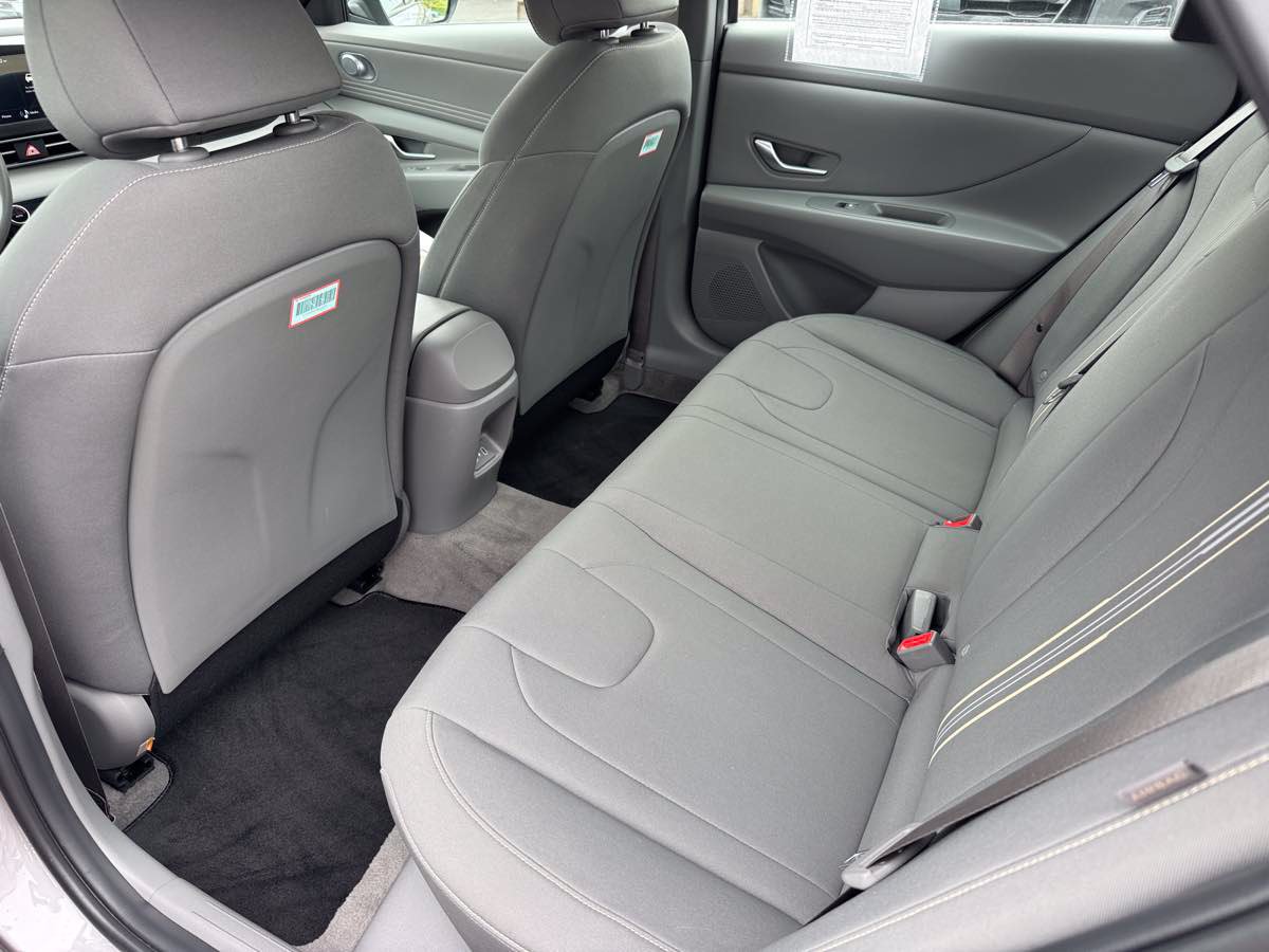 Used 2026 Hyundai Elantra Sport FWD image 15