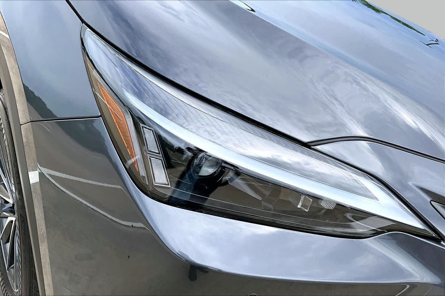 Certified 2025 Lexus NX 250 FWD w/ Accessory Package (Z1) image 28