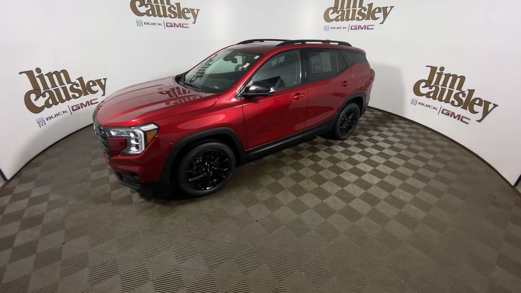 Used 2023 GMC Terrain SLT w/ Infotainment Package II AWD/4WD image 4