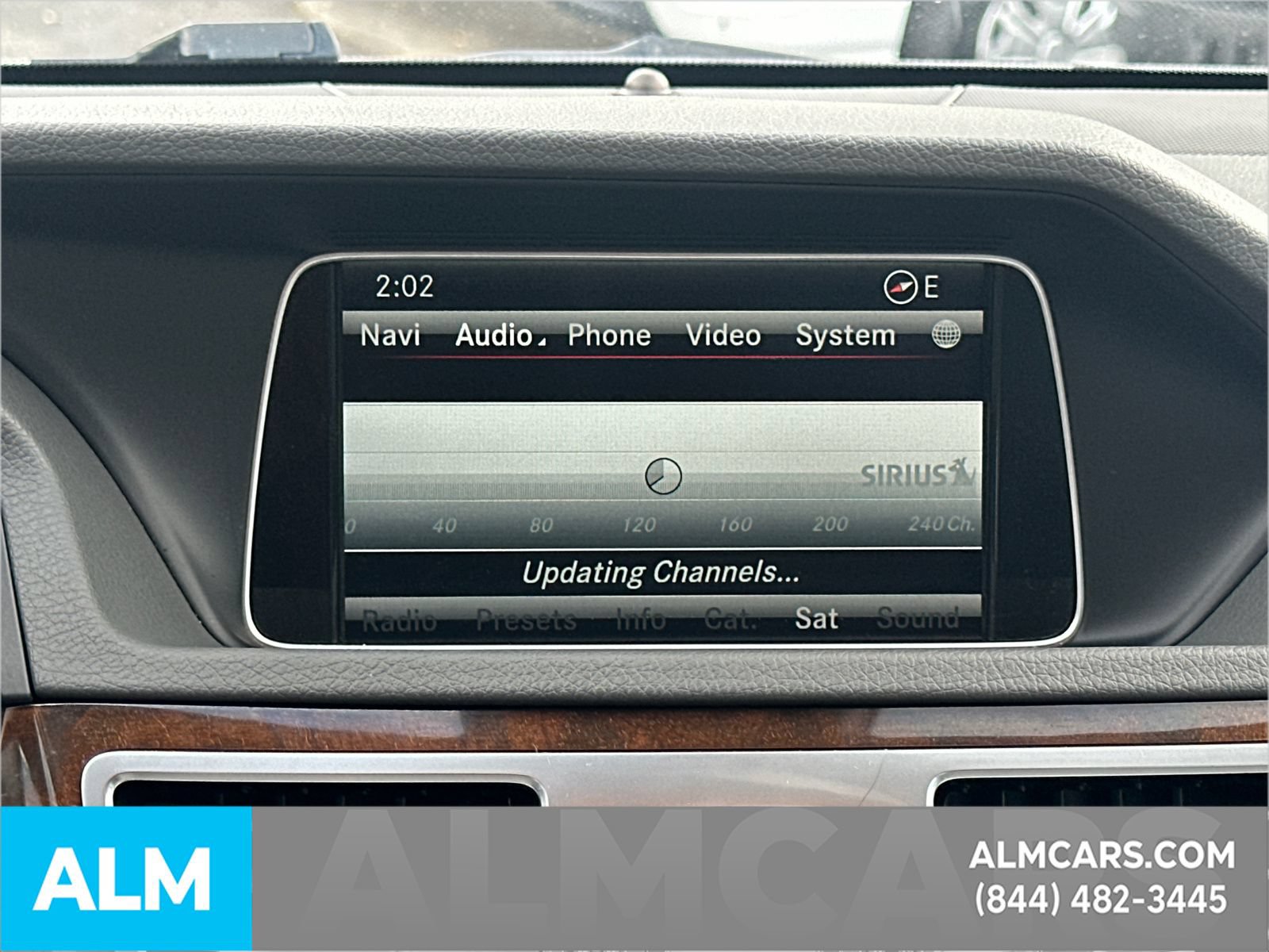 Used 2015 Mercedes-Benz E 250 BlueTEC Sedan image 32