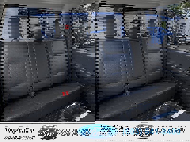 New 2026 Ford F350 Lariat w/ Black Appearance Package image 38