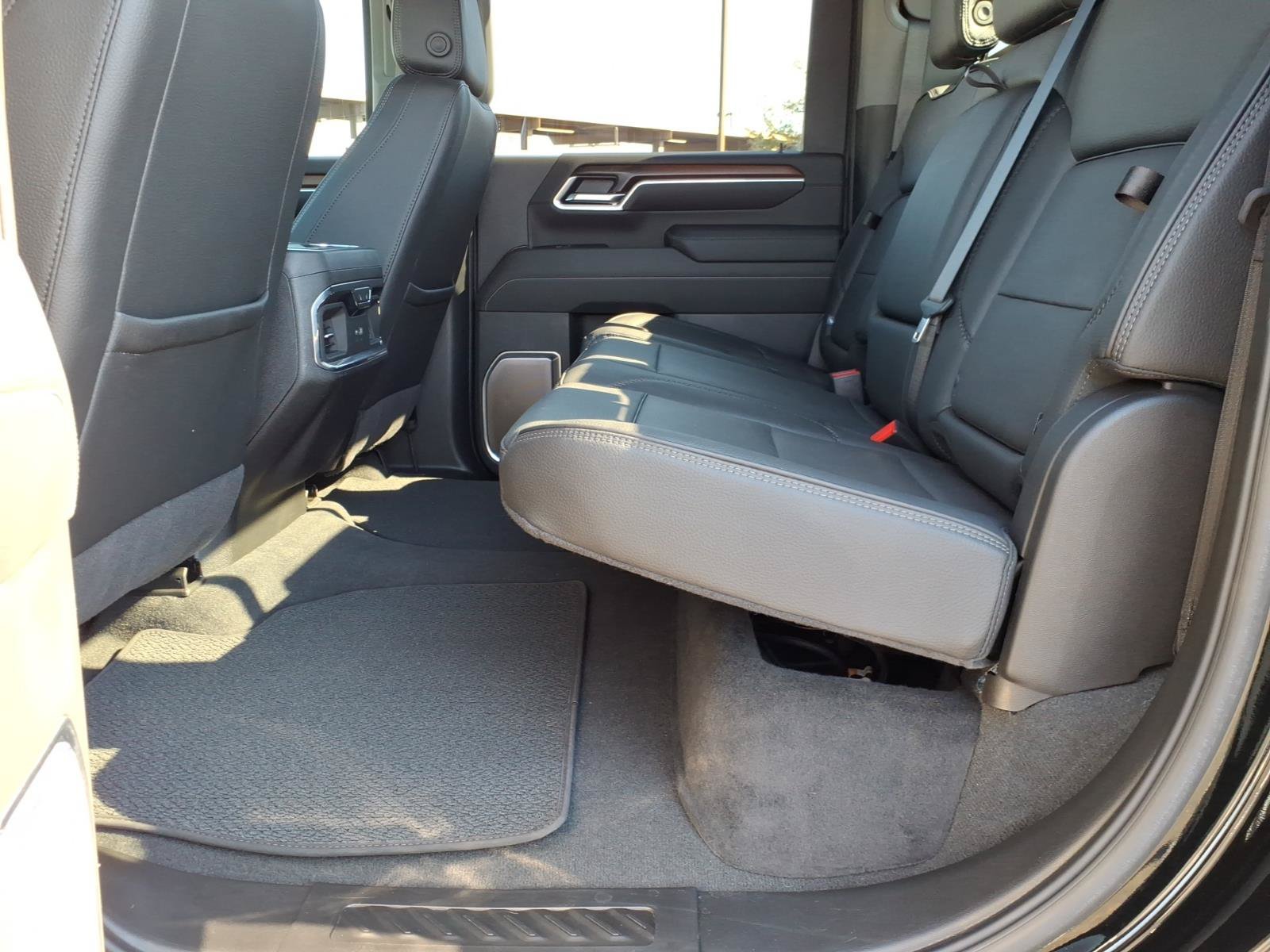 Used 2025 GMC Sierra 2500 Denali w/ Max Trailering Package AWD/4WD image 17