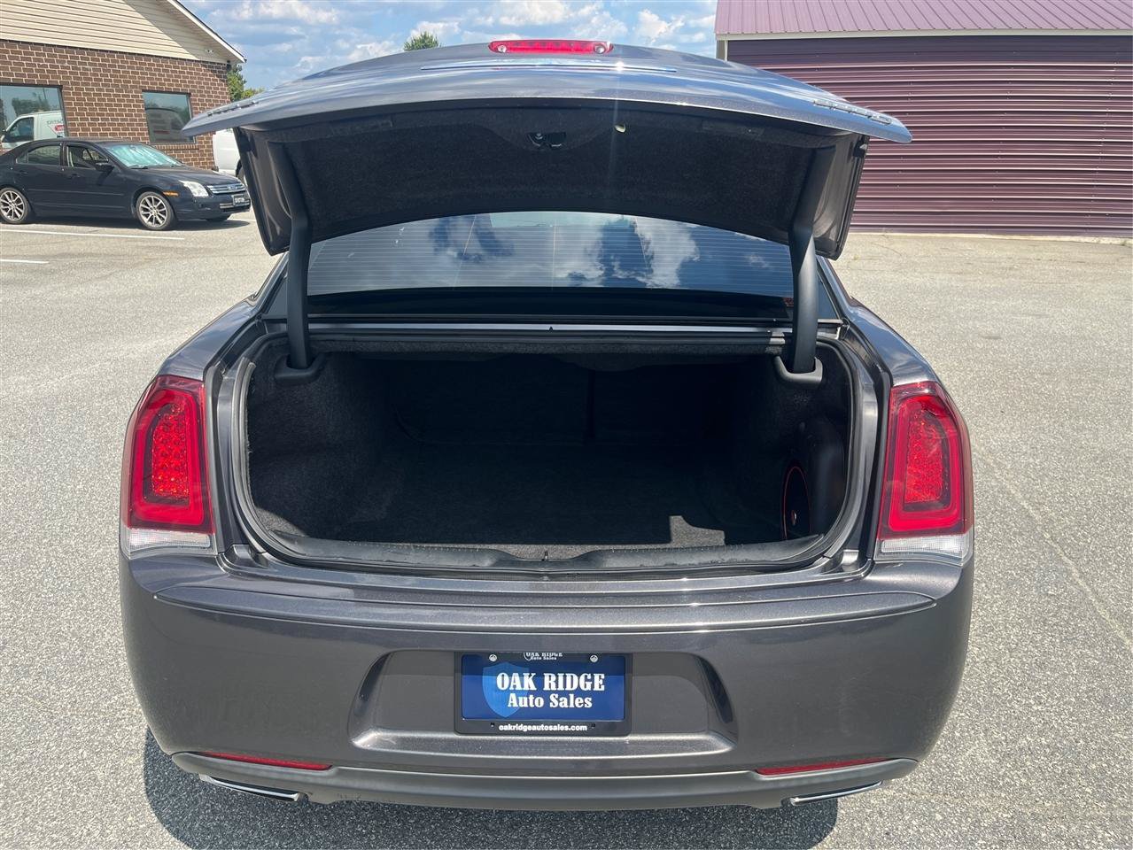 Used 2017 Chrysler 300 S AWD/4WD image 13