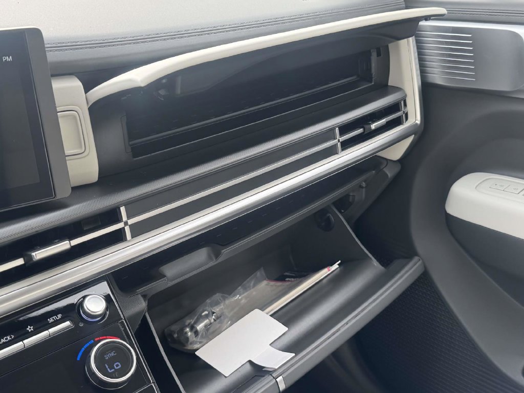 New 2026 Hyundai Santa Fe SE AWD/4WD image 30