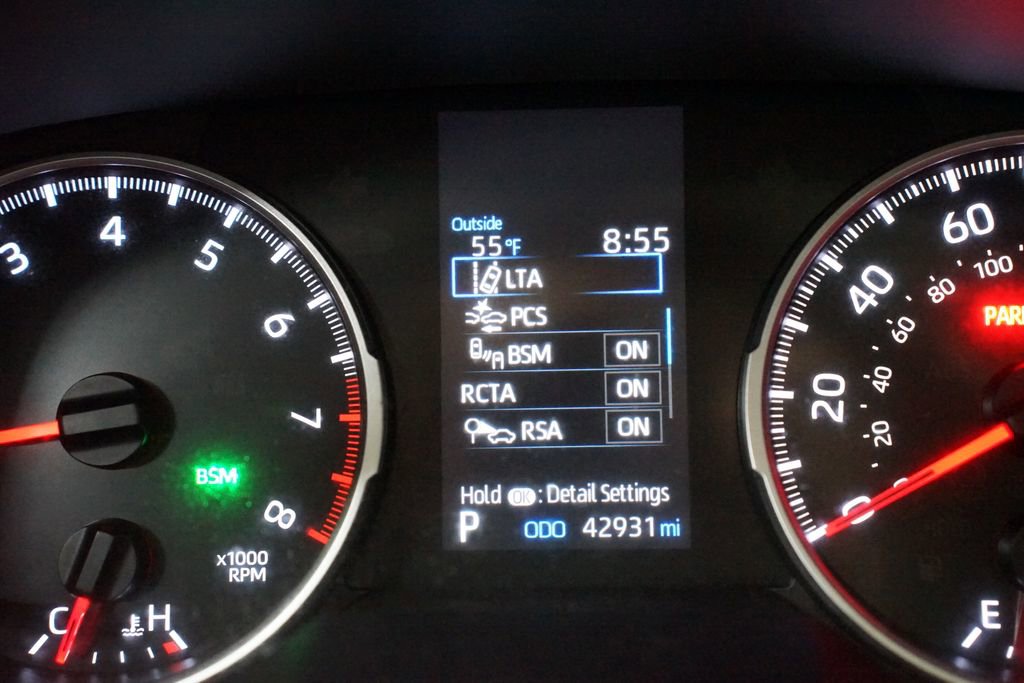 Certified 2022 Toyota RAV4 XLE w/ Convenience Package image 16