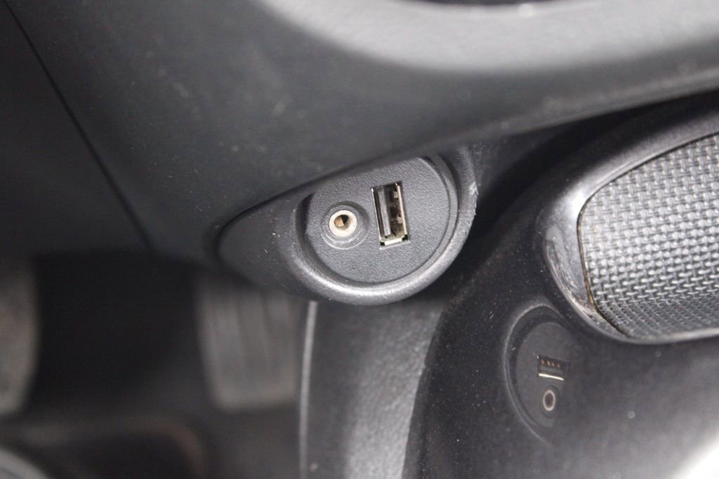 Used 2015 Nissan Juke NISMO image 37