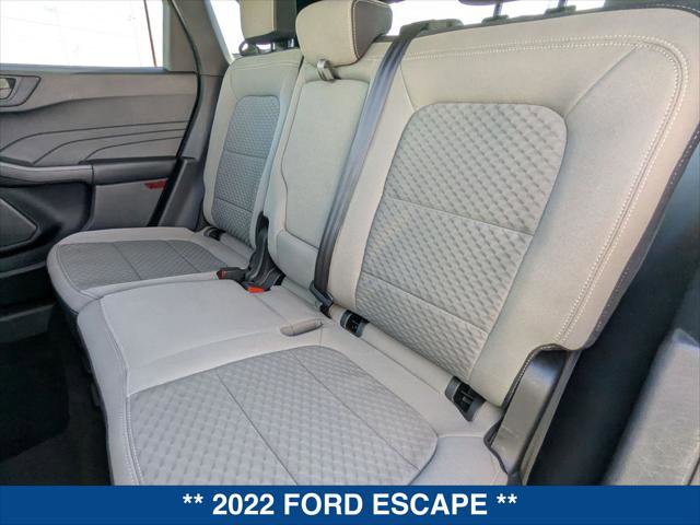 Certified 2022 Ford Escape SE w/ SE Sport Appearance Package image 21