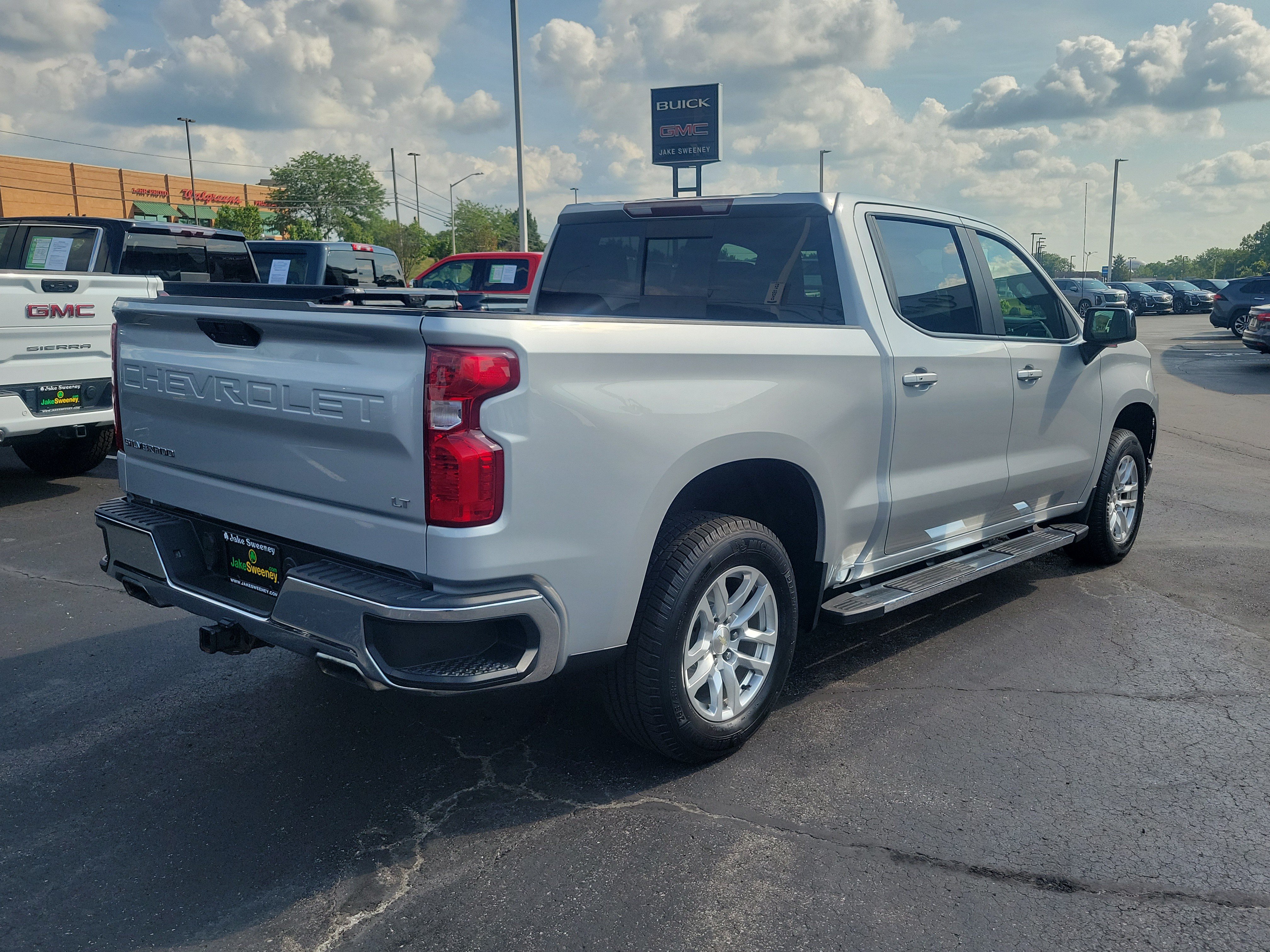 Used 2019 Chevrolet Silverado 1500 LT w/ All-Star Edition AWD/4WD image 4