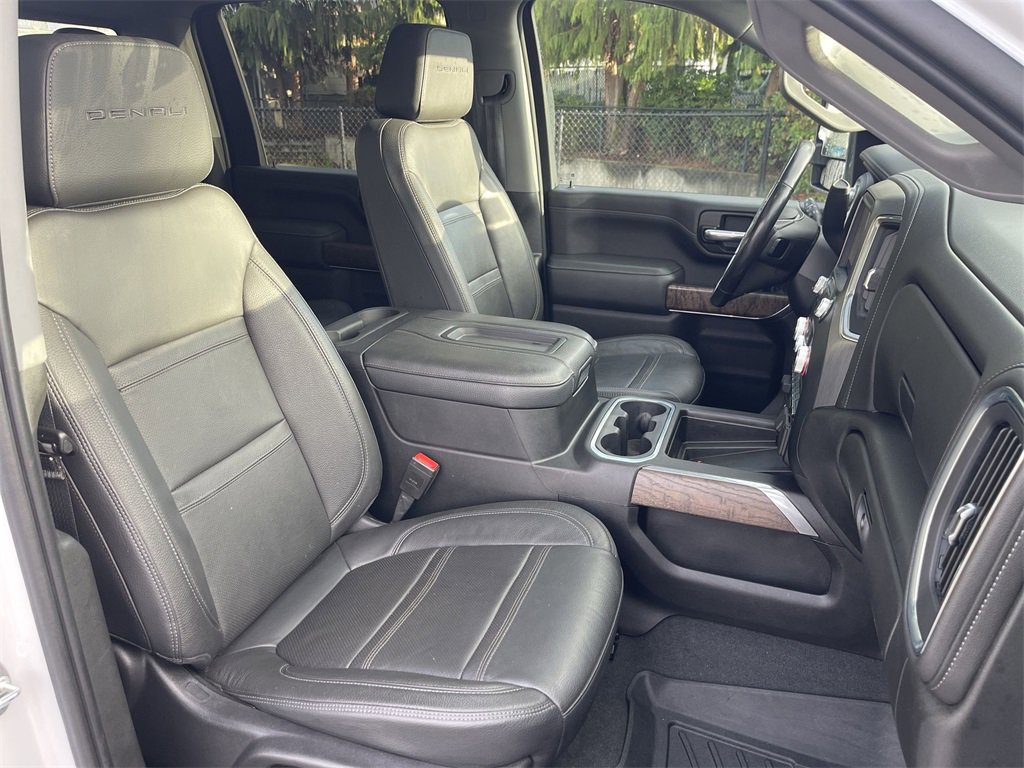 Used 2021 GMC Sierra 3500 Denali w/ Denali Ultimate Package image 29