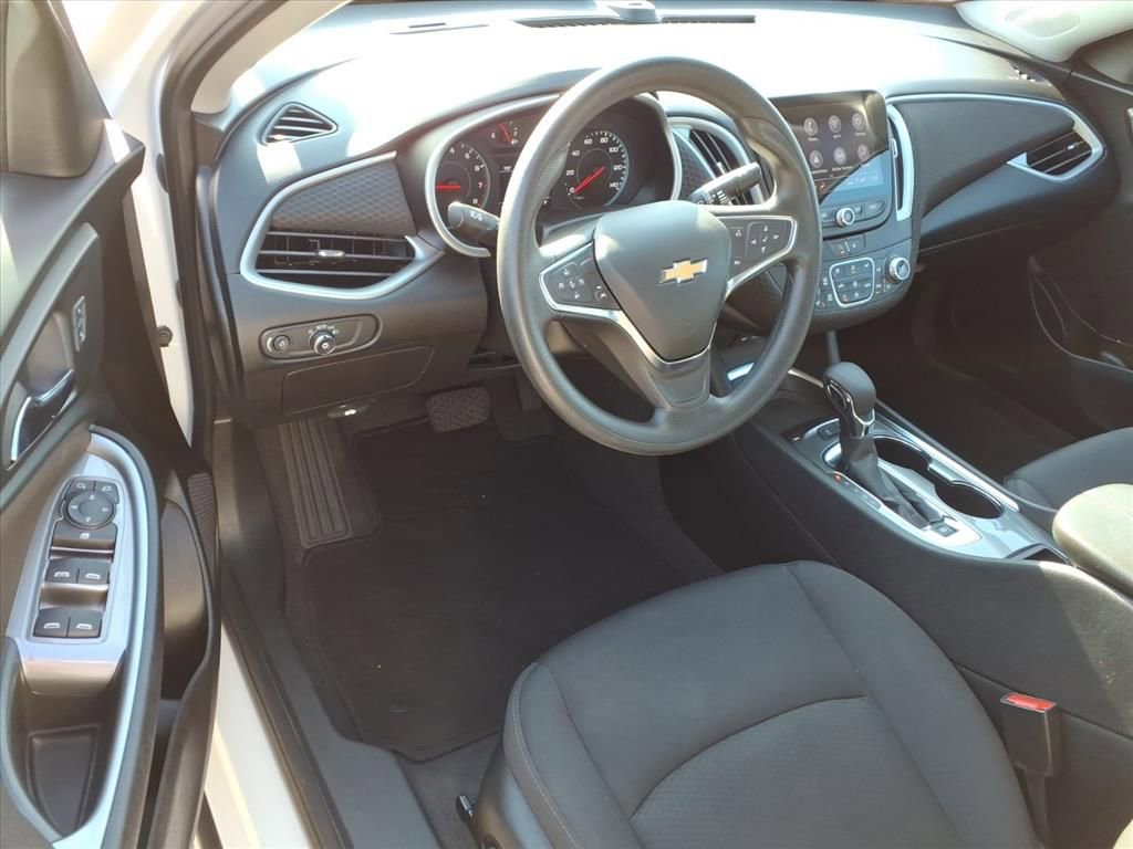 Used 2024 Chevrolet Malibu LT image 13
