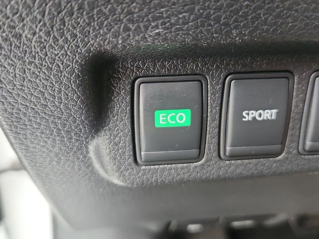 Used 2015 Nissan Sentra SV FWD image 17