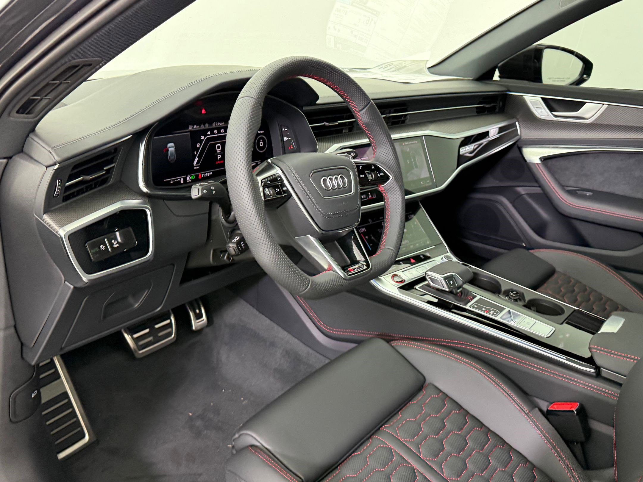 New 2026 Audi RS 6 performance image 4