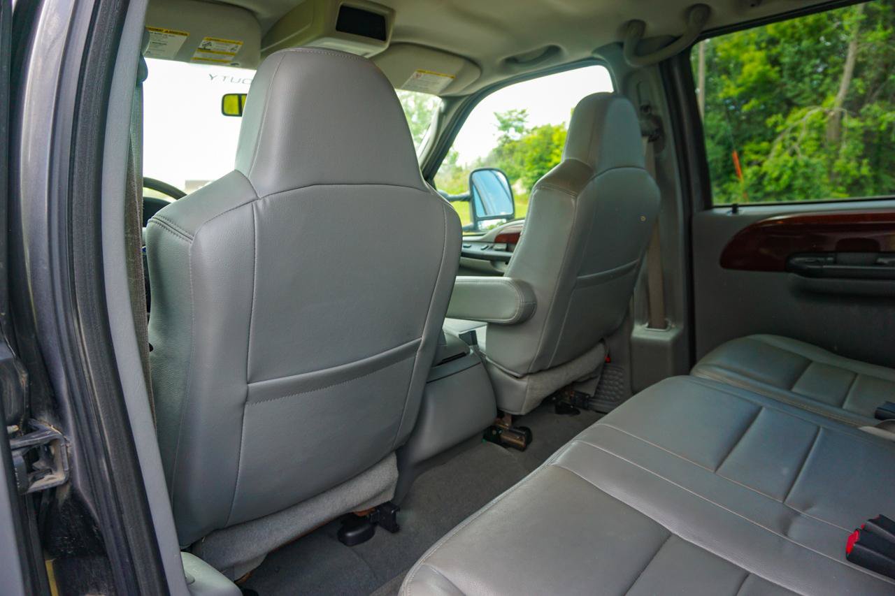 Used 2007 Ford F350 Lariat AWD/4WD image 17