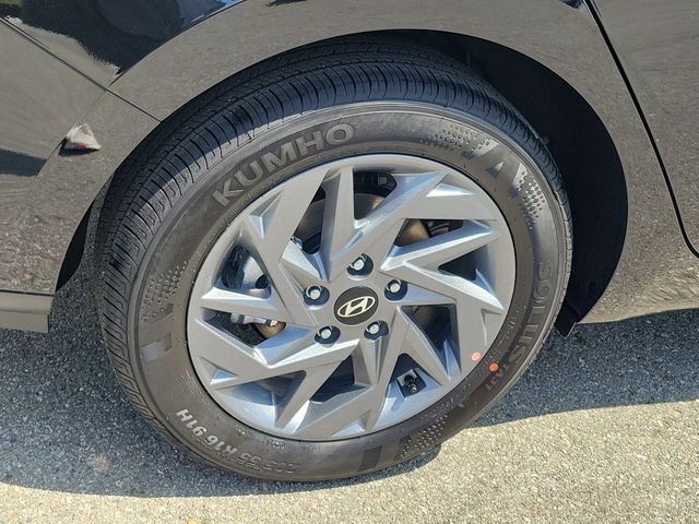 New 2026 Hyundai Elantra Blue image 23