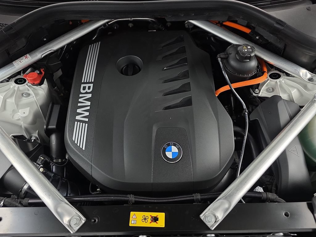 New 2026 BMW X5 xDrive50e w/ M Sport Package AWD/4WD image 30