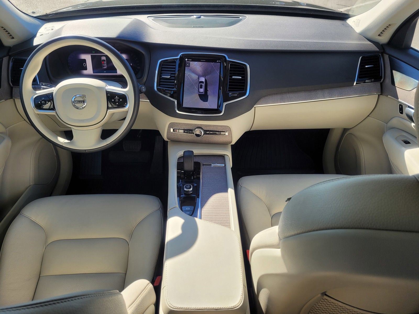 Certified 2023 Volvo XC90 B6 Plus w/ Protection Package Premier AWD/4WD image 13