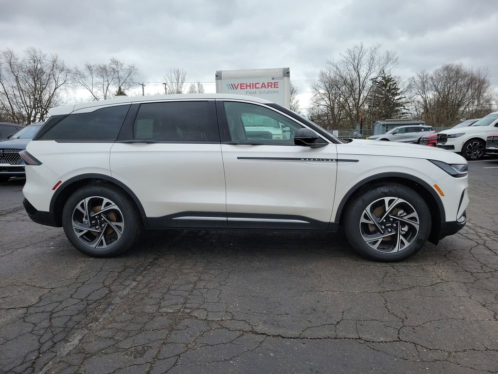 New 2026 Lincoln Nautilus Premier w/ Equipment Group 102A image 3