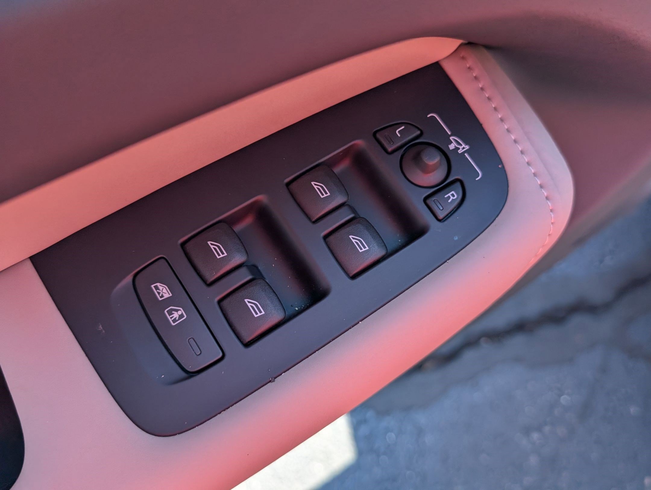 New 2026 Volvo XC60 B5 Plus w/ Protection Package Premier image 8