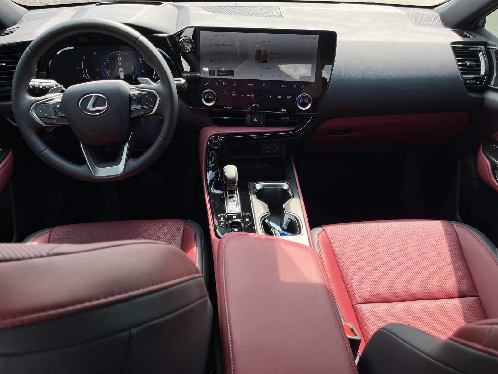 Used 2025 Lexus NX 350h AWD w/ Premium Package image 16