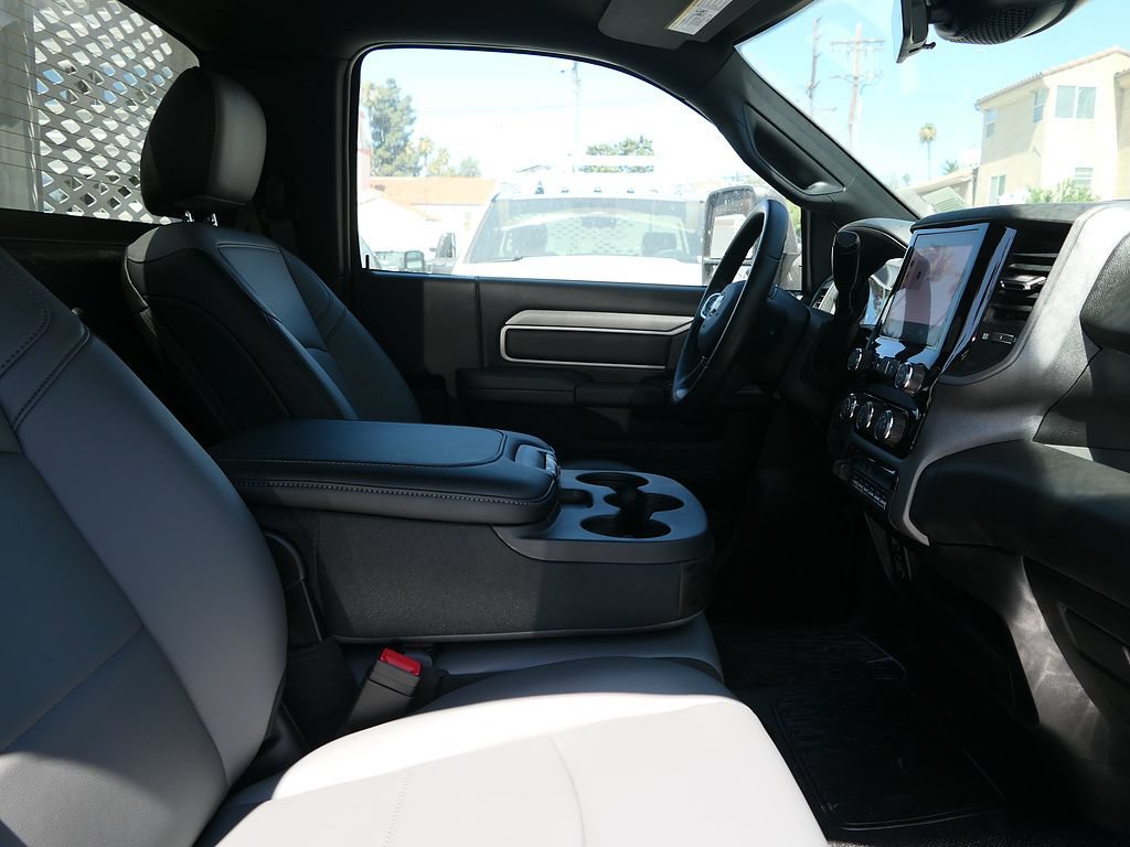 New 2026 RAM 5500 Tradesman w/ Chrome Appearance Group AWD/4WD image 25