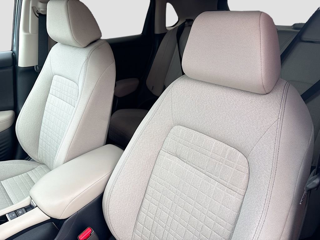Used 2025 Honda HR-V LX image 19