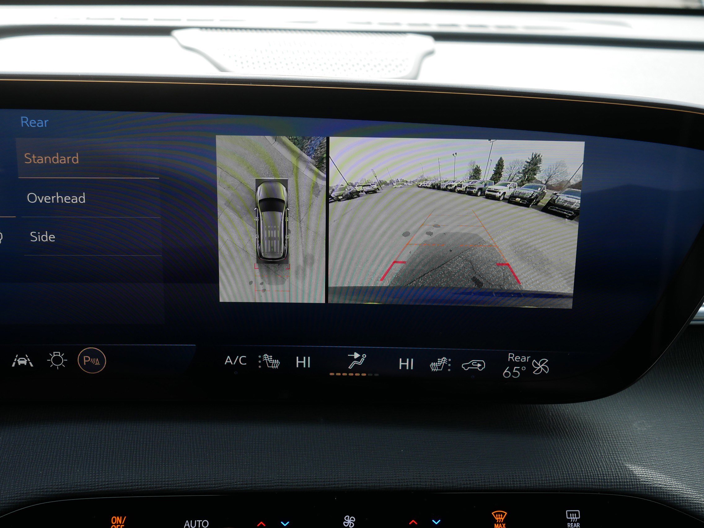 Used 2025 Buick Enclave Preferred image 27