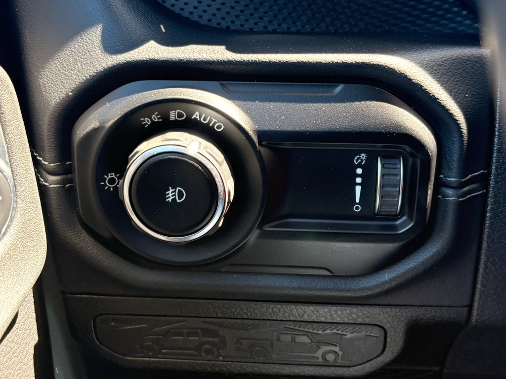 Used 2024 Jeep Wrangler Unlimited Rubicon 392 AWD/4WD image 15