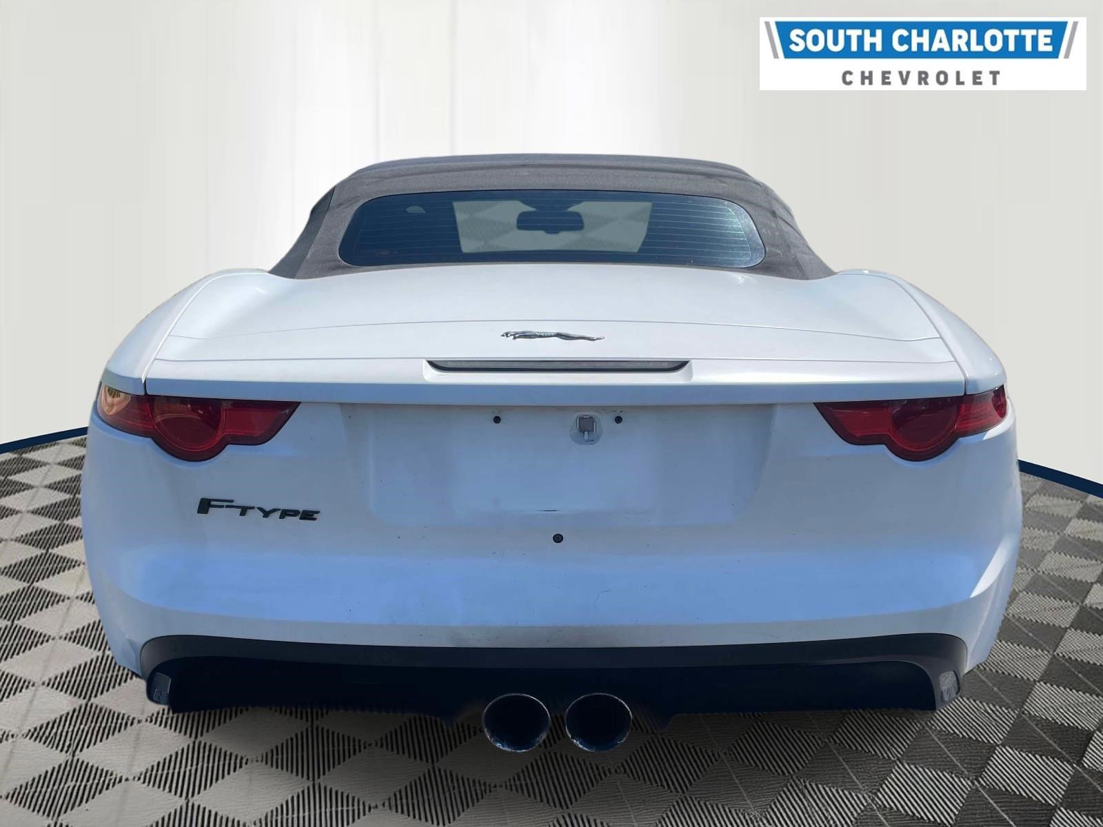 Used 2016 Jaguar F-TYPE Convertible RWD image 5
